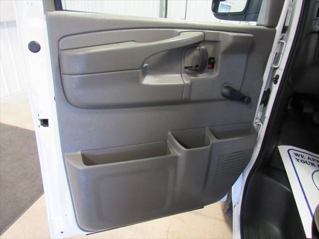 2015 Chevrolet Express Cutaway 3500