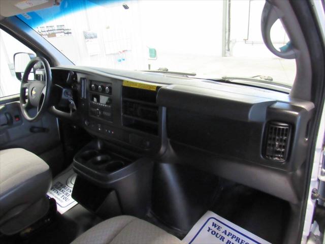 2015 Chevrolet Express Cutaway 3500
