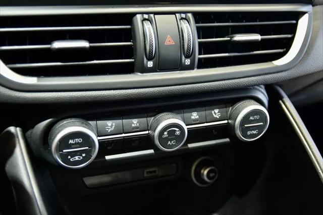 2022 Alfa Romeo Giulia Ti AWD