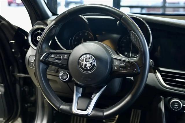 2022 Alfa Romeo Giulia Ti AWD