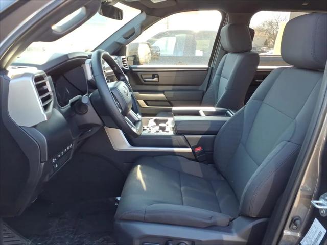 2026 Toyota Tundra SR5 CrewMax 5.5' Bed