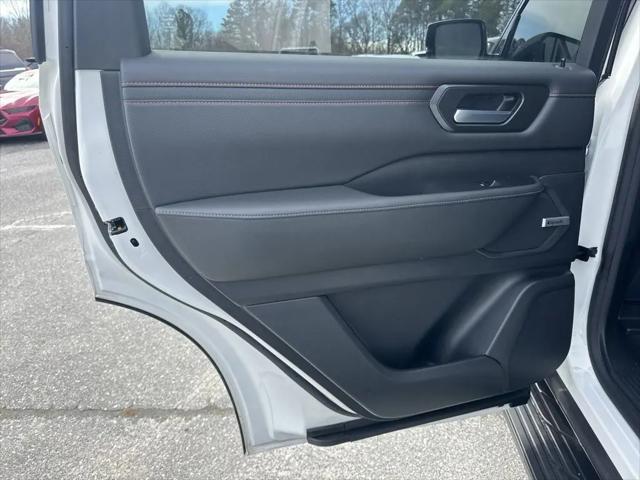 2025 Nissan Armada PRO-4X 4WD