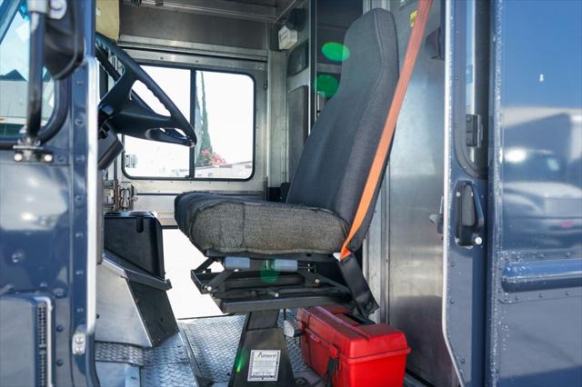 2020 Freightliner MT45G Walk-in Van