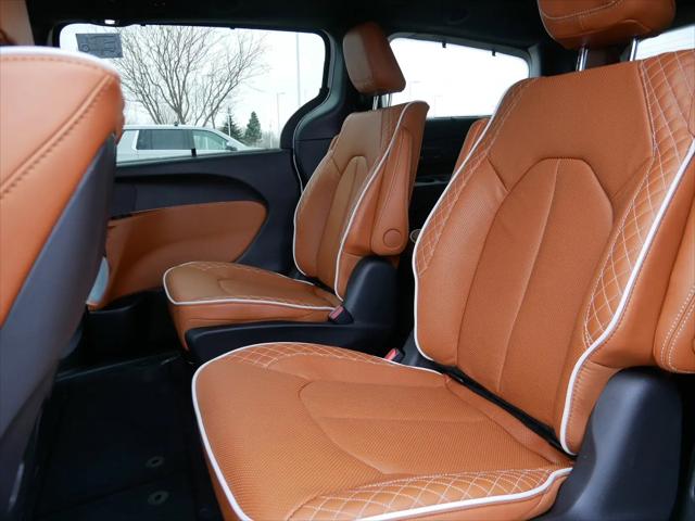 2026 Chrysler Pacifica Pinnacle AWD