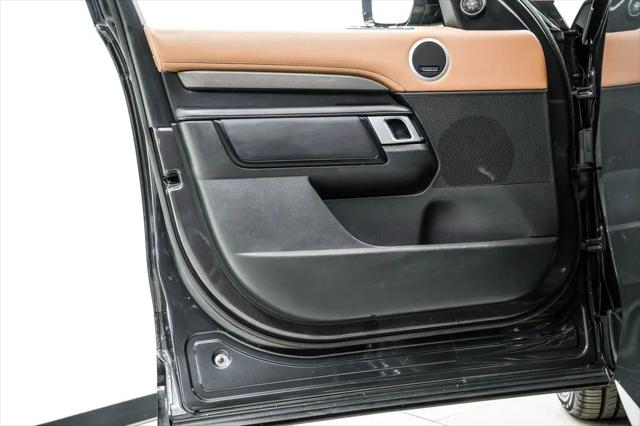 2023 Land Rover Discovery P360 Metropolitan Edition
