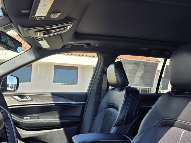 2026 Jeep Grand Cherokee Limited Reserve 4x4