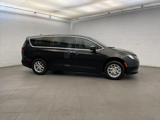 2026 Chrysler Voyager LX