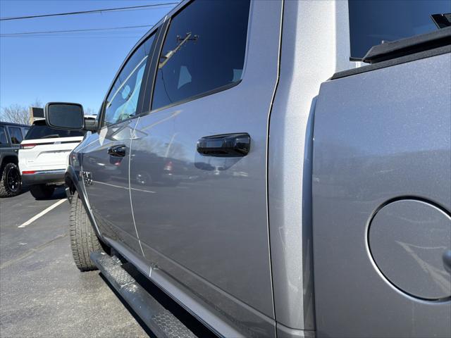 2024 Ram 1500 Classic Warlock Crew Cab 4x4 5'7" Box