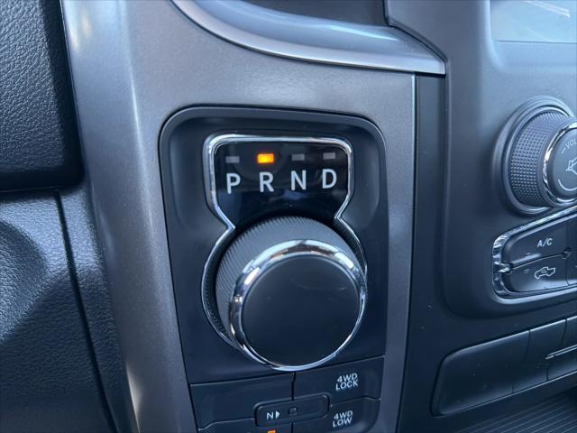 2024 Ram 1500 Classic Warlock Crew Cab 4x4 5'7" Box