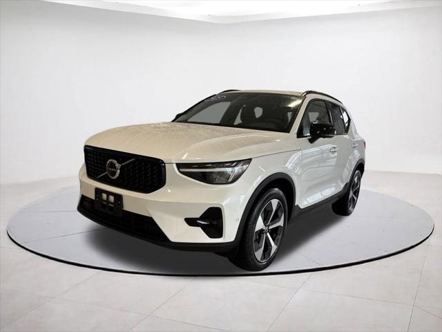 2025 Volvo XC40 B5 Plus Dark Theme for sale in Plainville, CT