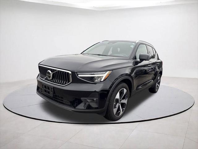 2025 Volvo XC40 B5 Plus Bright Theme for sale in Plainville, CT
