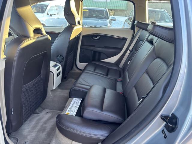 2012 Volvo XC70 T6 Platinum