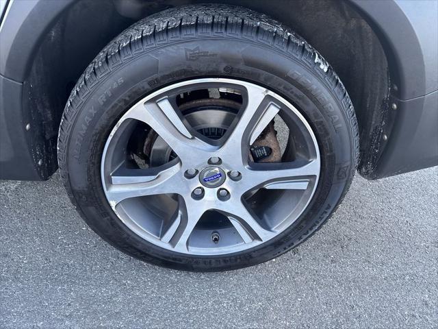 2012 Volvo XC70 T6 Platinum