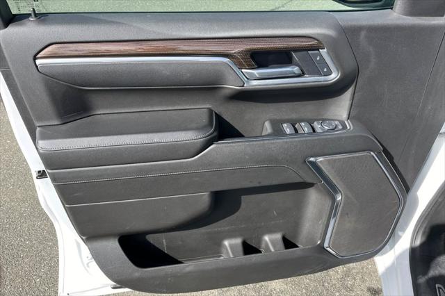 2025 Chevrolet Silverado 1500 2WD Crew Cab Short Bed LT