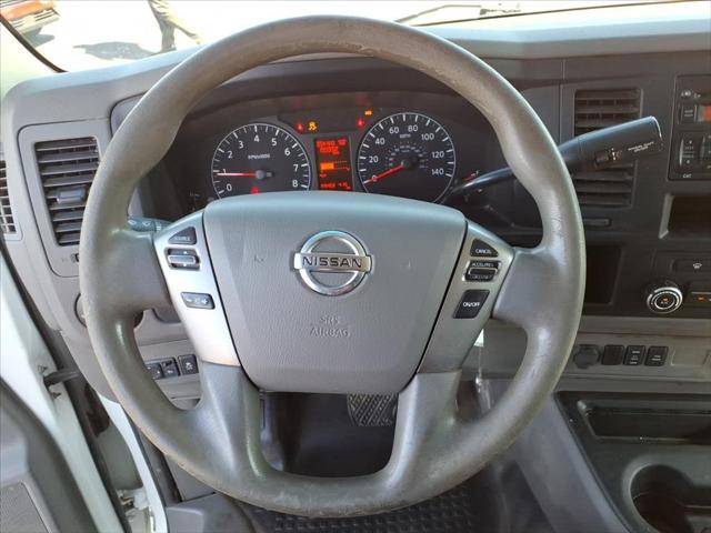 2014 Nissan 2500 SV V8