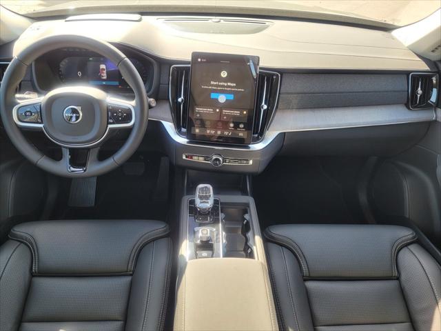 2026 Volvo XC90 Ultra Dark Theme, B6 AWD Gas (mild hybrid), Gasoline, 7 Seats