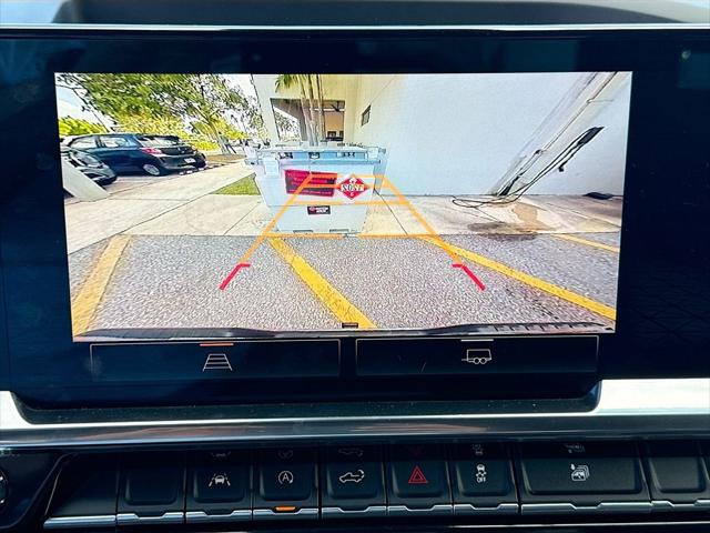 2024 GMC Sierra 1500 2WD Crew Cab Short Box SLT