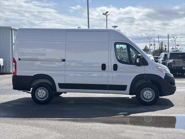 2025 Ram ProMaster 2500 Cargo Van Tradesman High Roof 136" WB w/Pass Seat