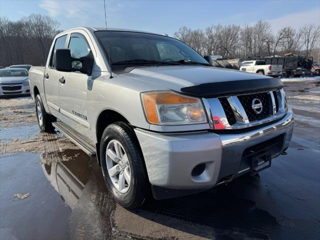 2015 Nissan Titan SV