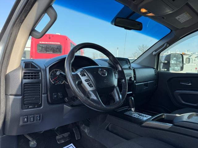 2015 Nissan Titan SV