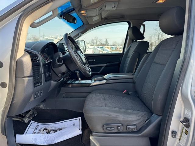 2015 Nissan Titan SV