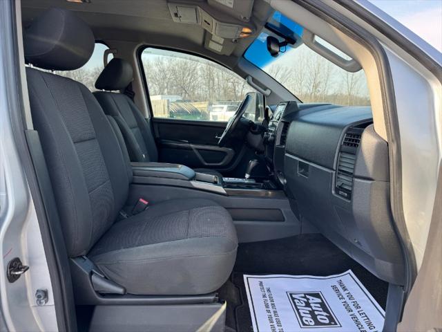 2015 Nissan Titan SV