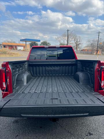 2026 GMC Sierra 1500 Crew Cab, Short Bed, SLT, 4WD