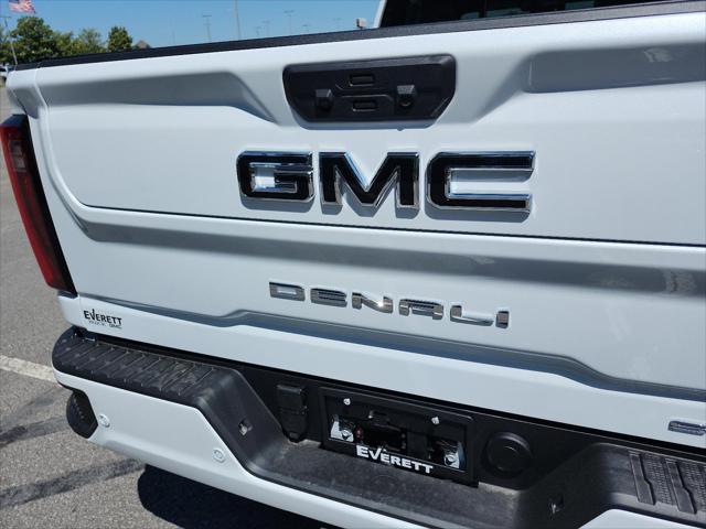 2026 GMC Sierra 2500HD Crew Cab, Standard Bed, Denali, 4WD