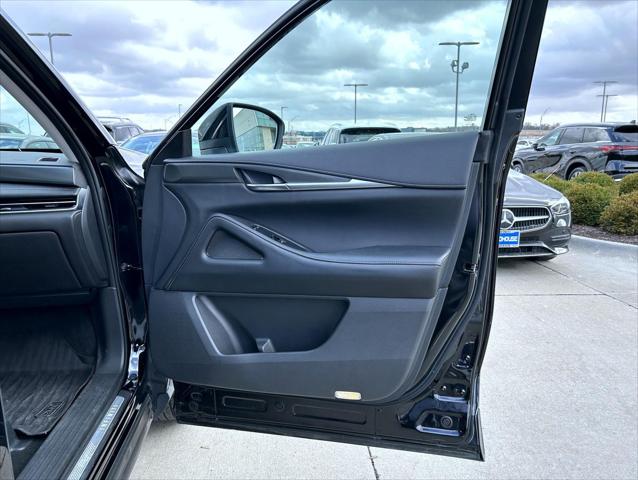2023 INFINITI QX60 LUXE AWD