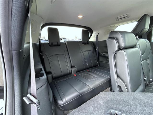 2023 INFINITI QX60 LUXE AWD