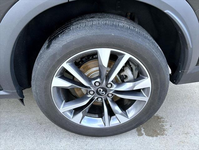 2023 INFINITI QX60 LUXE AWD