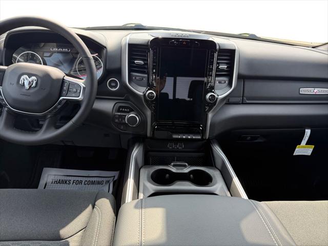 2026 Ram 1500 Lone Star Crew Cab 4x4 5'7" Box