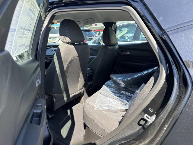 2027 Chevrolet Bolt LT FWD