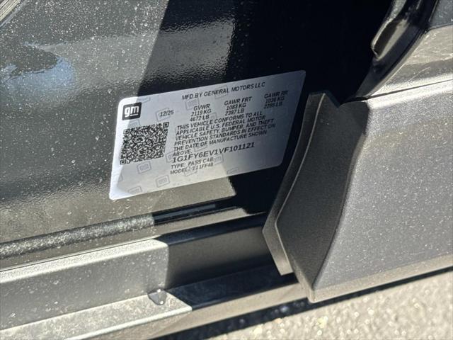 2027 Chevrolet Bolt LT FWD