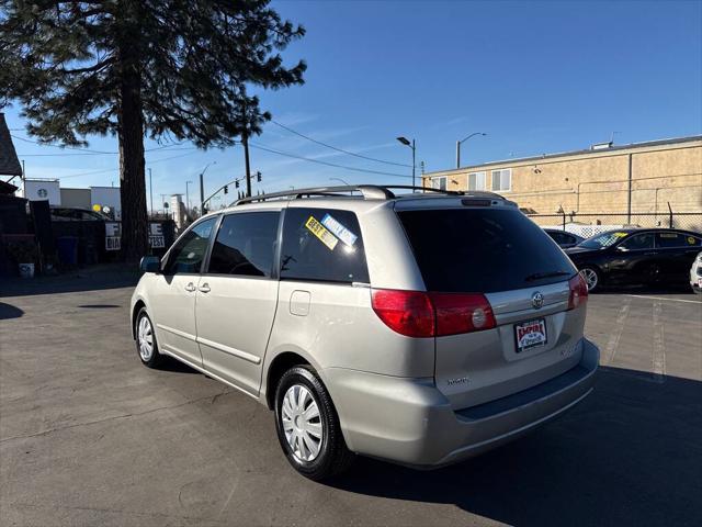 2008 Toyota Sienna CE 8 Passenger 4dr Mini Van