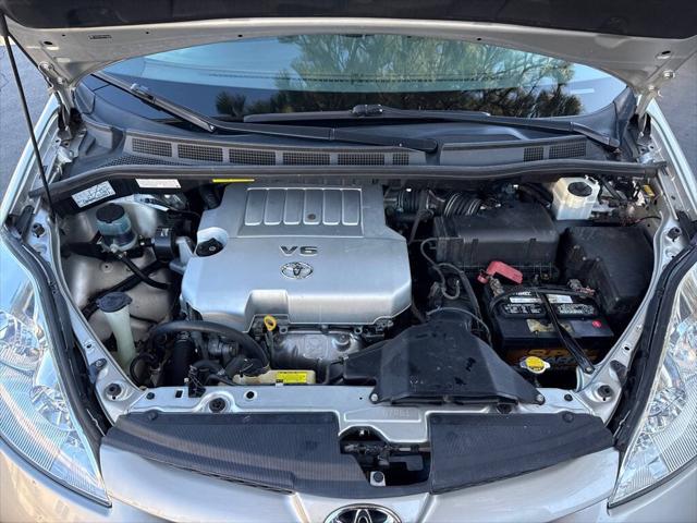 2008 Toyota Sienna CE 8 Passenger 4dr Mini Van