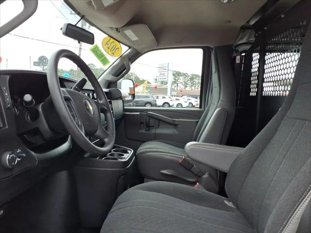 2024 Chevrolet Express Cargo Van RWD 2500 Regular Wheelbase WT