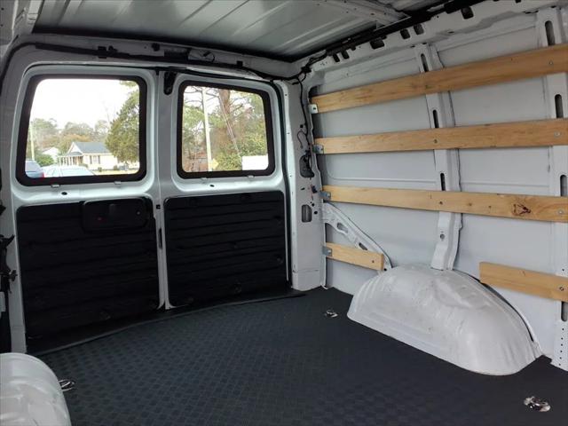 2024 Chevrolet Express Cargo Van RWD 2500 Regular Wheelbase WT