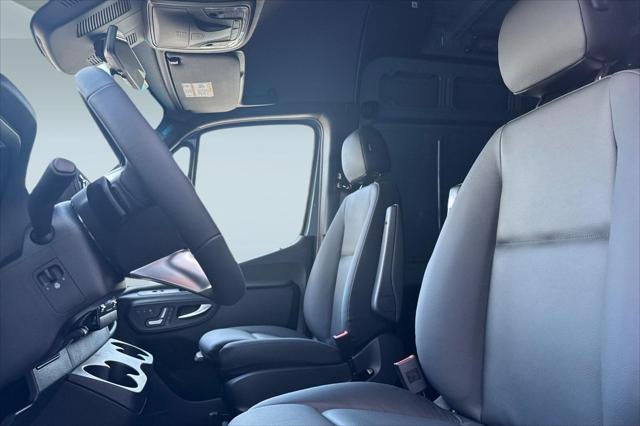 2026 Mercedes-Benz Sprinter 2500 Standard Roof 4-Cyl Diesel HO