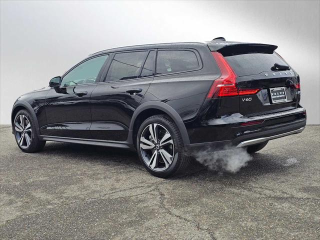2026 Volvo V60 Cross Country Plus, B5 AWD Gas (mild hybrid)