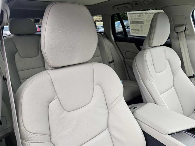 2026 Volvo V60 Cross Country Plus, B5 AWD Gas (mild hybrid)