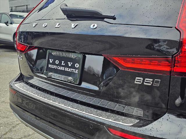 2026 Volvo V60 Cross Country Plus, B5 AWD Gas (mild hybrid)