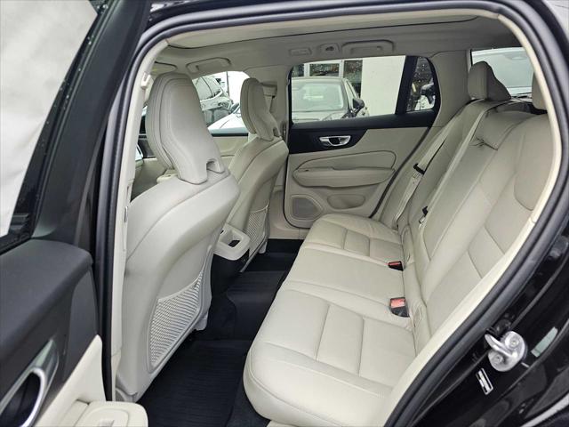 2026 Volvo V60 Cross Country Plus, B5 AWD Gas (mild hybrid)