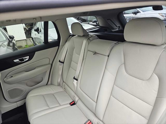 2026 Volvo V60 Cross Country Plus, B5 AWD Gas (mild hybrid)
