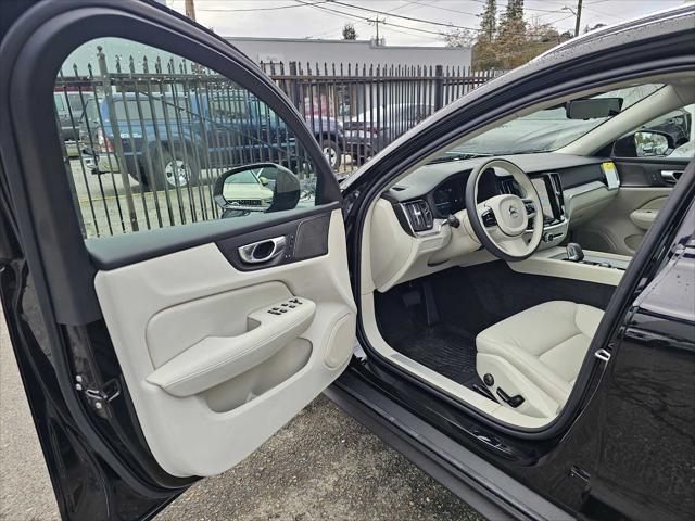 2026 Volvo V60 Cross Country Plus, B5 AWD Gas (mild hybrid)