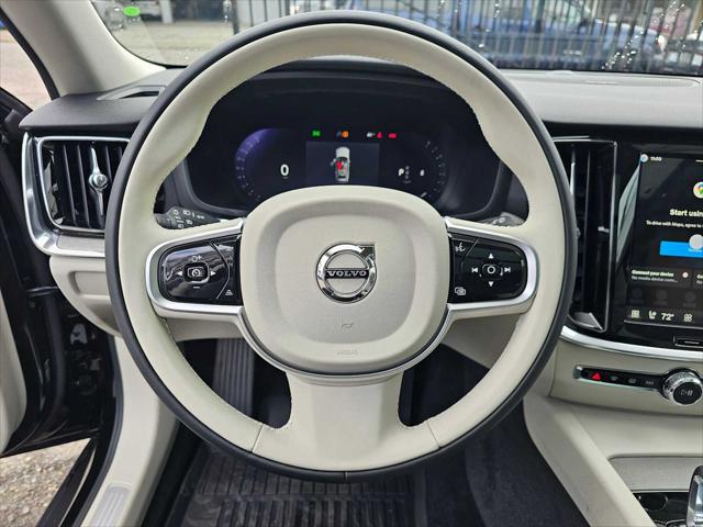 2026 Volvo V60 Cross Country Plus, B5 AWD Gas (mild hybrid)