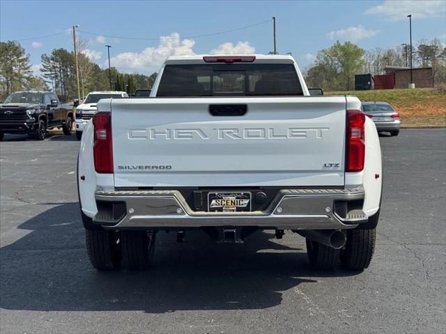 2026 Chevrolet Silverado 3500HD Crew Cab, Long Bed, LTZ Dual Rear Wheel, RWD