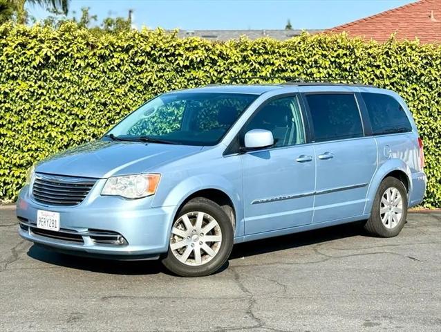 2013 Chrysler Town & Country Touring for sale in Lawndale, CA