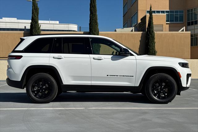 2026 Jeep Grand Cherokee Altitude 4x4
