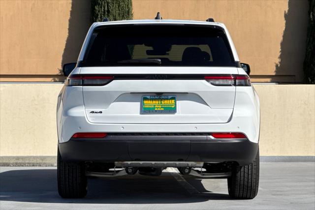 2026 Jeep Grand Cherokee Altitude 4x4